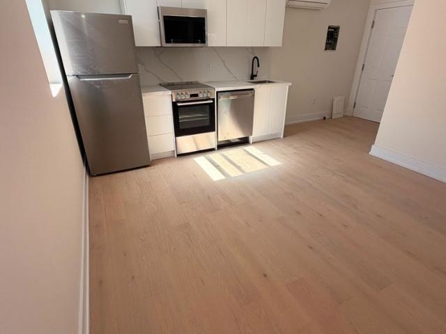 For Lease 3384 Lake Shore Boulevard Unit# 201, Toronto, Ontario