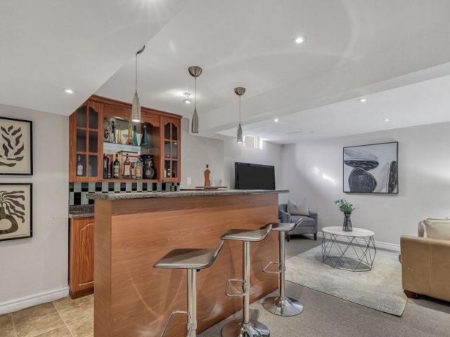 For Lease 3390 Columbine Crescent Unit# Bsmt, Mississauga, Ontario