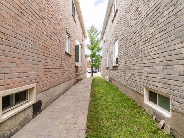 For Lease 3301 Cambourne Crescent, Mississauga, Ontario