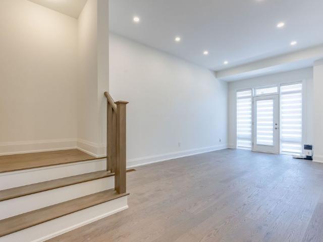 For Lease 3309 Taha Gardens, Oakville, Ontario
