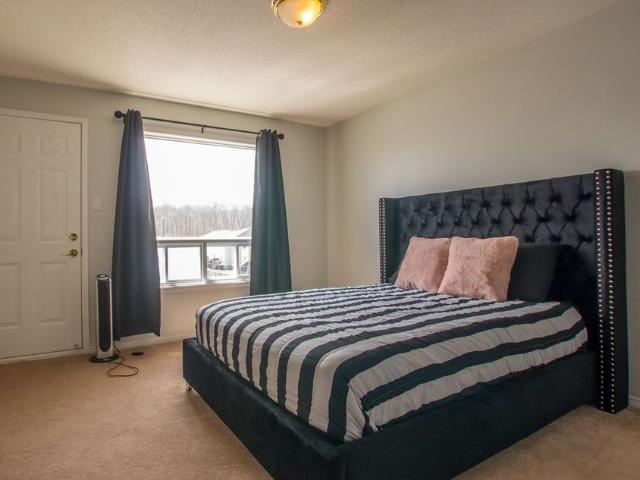 For Lease 330 Cresthaven Drive Unit# 33, Barrhaven, Ontario