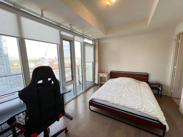 For Lease 330 Richmond Street Unit# 1703, Toronto, Ontario