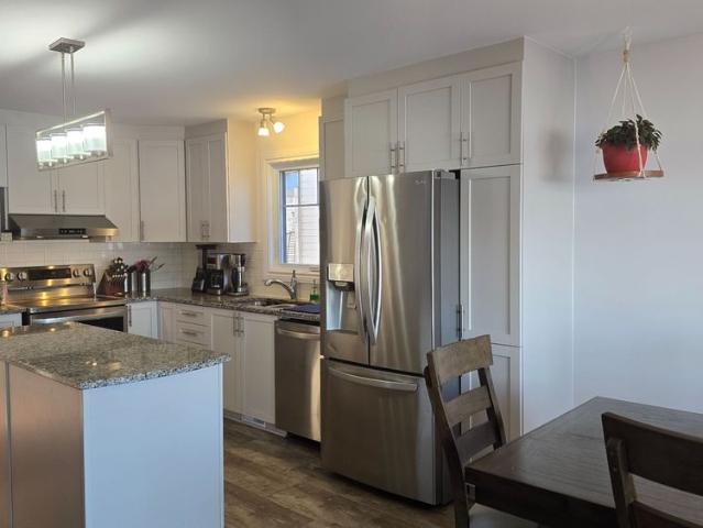 For Lease 330 Twilight Avenue, Russell, Ontario