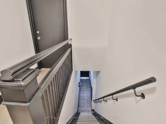 For Lease 3317 Lake Shore Boulevard Unit# 2, Toronto, Ontario