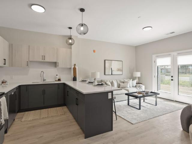 For Lease 33318 RICHMOND Street Unit# 308, Lucan Biddulph, Ontario