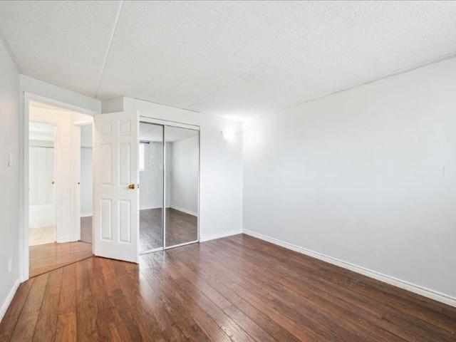 For Lease 333 Northlake Drive Unit# 1, Waterloo, Ontario