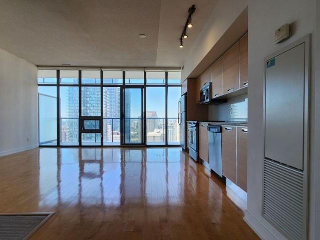 For Lease 33 Charles Street Unit# 2507, Toronto, Ontario