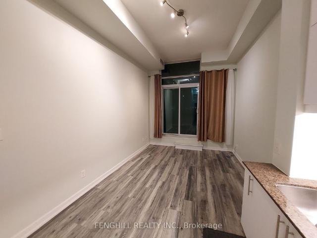 For Lease 33 Bay Street Unit# 209, Toronto, Ontario
