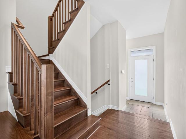 For Lease 33 Focality Crescent, Barrhaven, Ontario