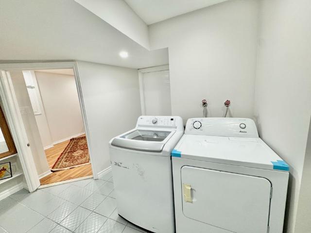 For Lease 33 Forestside Court, Richmond Hill, Ontario