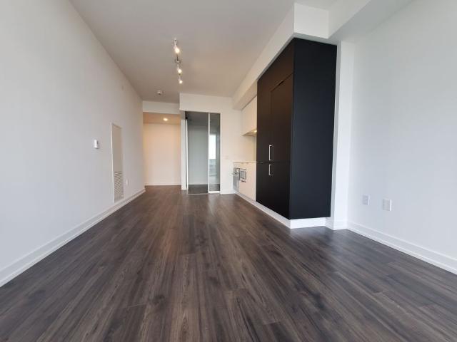 For Lease 33 Helendale Avenue Unit# 2504, Toronto, Ontario