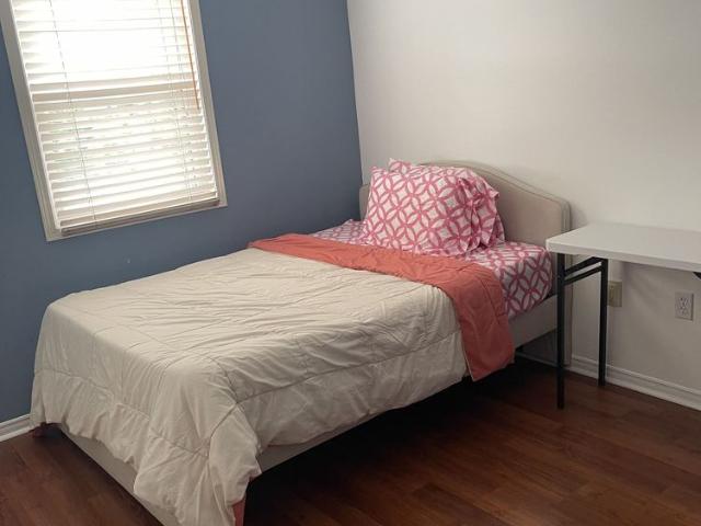 For Lease 33 Phair Crescent Unit# Room 1, London South, Ontario