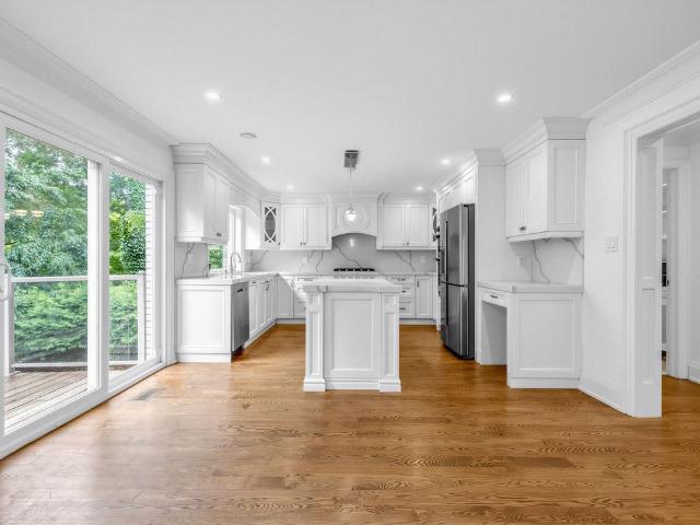 For Lease 33 Warlock Crescent, Toronto, Ontario