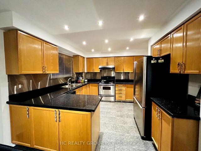 For Lease 33 Westmoreland Court, Markham, Ontario