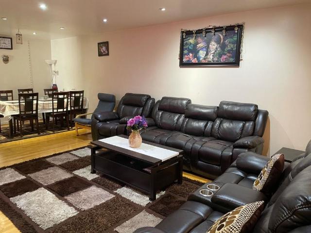 For Lease 3443 Chipley Crescent, Mississauga, Ontario