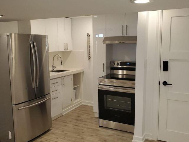 For Lease 347 Ella Court Unit# Lower, Newmarket, Ontario