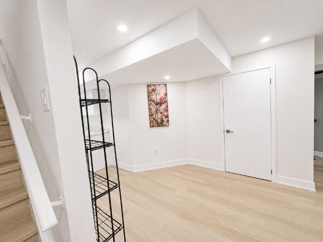 For Lease 349 Grovehill Crescent Unit# Lower, Kitchener, Ontario