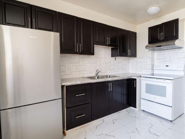 For Lease 340 Dixon Road Unit# 1008, Toronto, Ontario