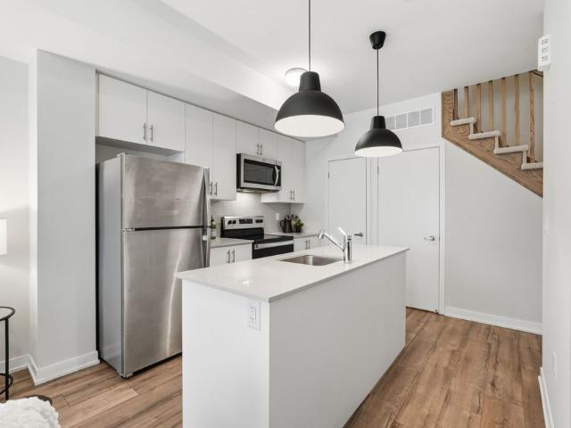 For Lease 3425 Ridgeway Drive Unit# 10, Mississauga, Ontario
