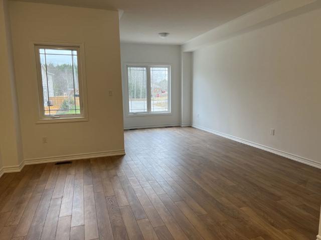 For Lease 34 Milson Crescent Unit# Top, Essa, Ontario