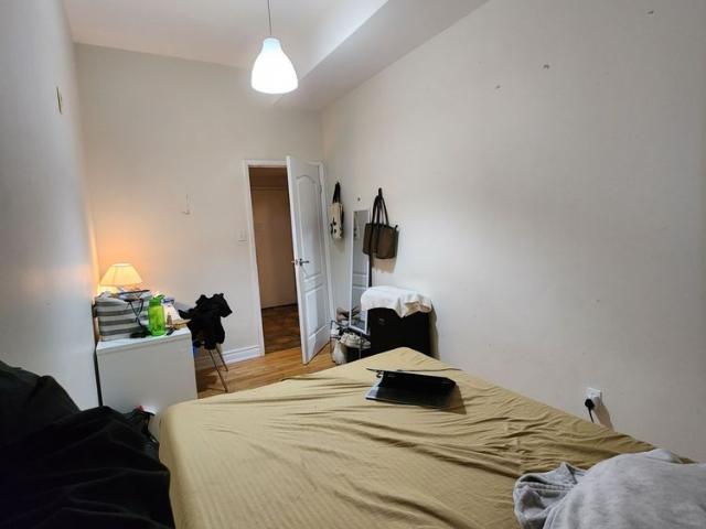 For Lease 34 Ross Street Unit# 1C, Toronto, Ontario