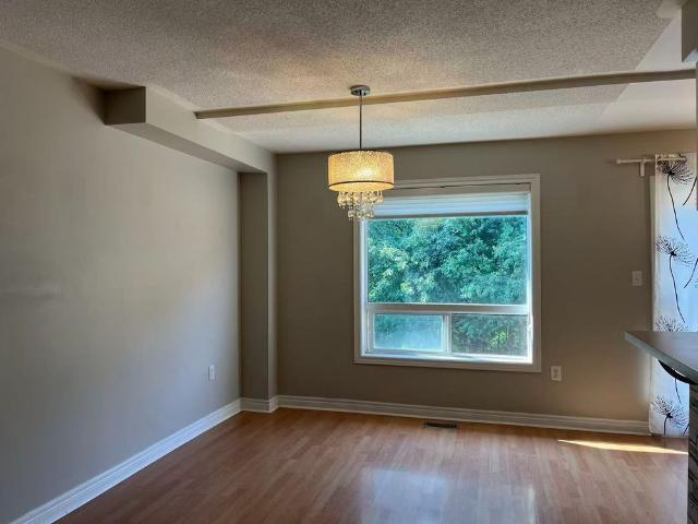 For Lease 355 Ravineview Way, Oakville, Ontario