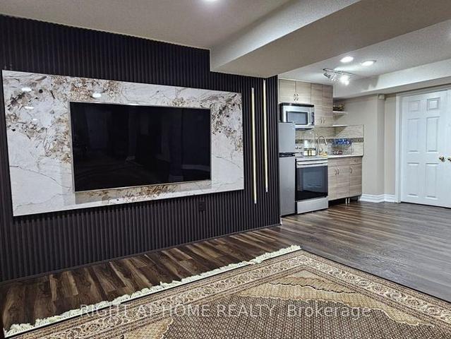 For Lease 3577 Colonial Drive, Mississauga, Ontario