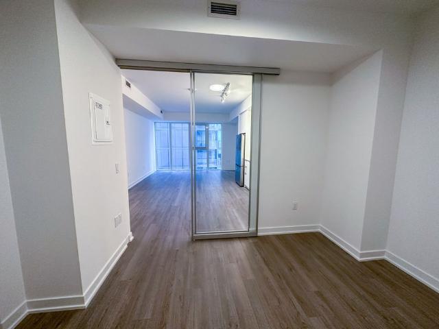 For Lease 357 King Street Unit# 2009, Toronto, Ontario