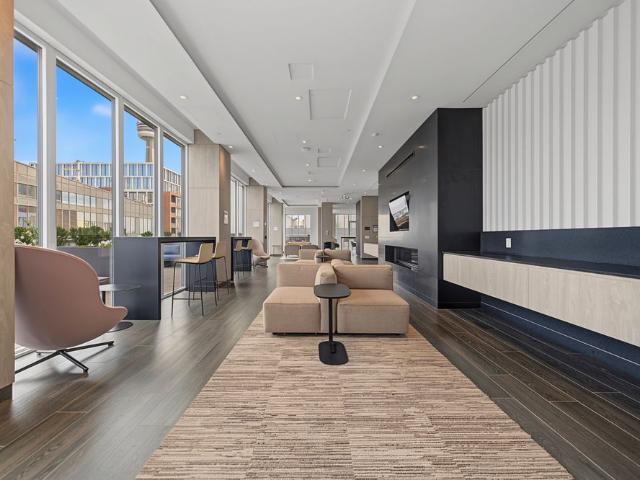 For Lease 357 King Street Unit# 2403, Toronto, Ontario