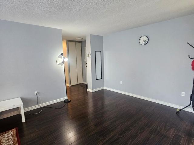 For Lease 3590 Kaneff Crescent Unit# 506, Mississauga, Ontario