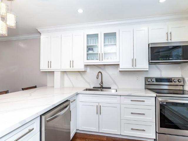 For Lease 350 Camelot Court Unit# 38, Oshawa, Ontario