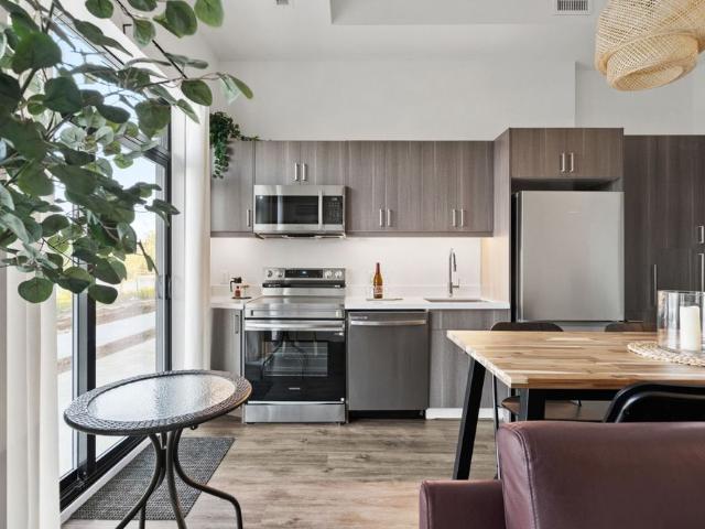 For Lease 350 Prince Charles Drive Unit# 122, Welland, Ontario