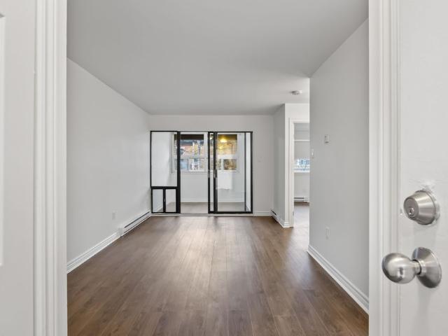 For Lease 353 Queen Street Unit# 10, Toronto, Ontario