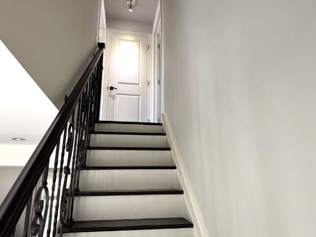 For Lease 35 Coppermill Drive, Toronto, Ontario