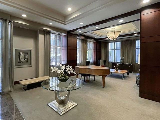 For Lease 35 Balmuto Street Unit# 803, Toronto, Ontario