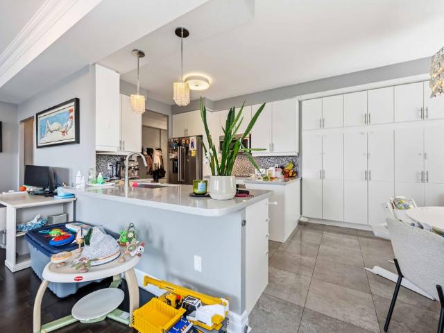 For Lease 35 Balmuto Street Unit# 3403, Toronto, Ontario