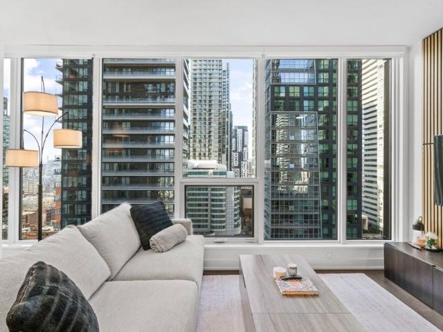 For Lease 35 Mercer Street Unit# 2012, Toronto, Ontario