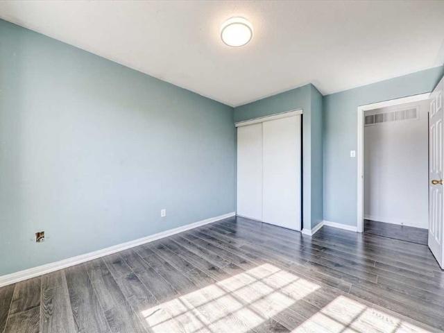 For Lease 35 Pitchpine Drive, Toronto, Ontario