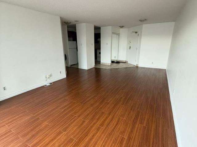 For Lease 35 Trailwood Drive Unit# 815, Mississauga, Ontario