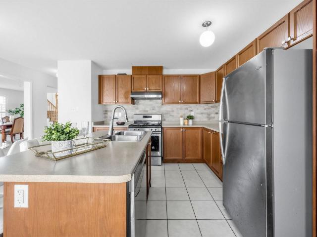 For Lease 35 Turnerbury Avenue, Ajax, Ontario