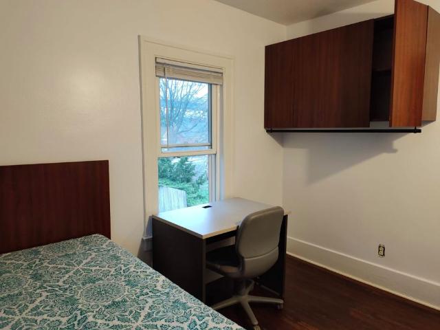 For Lease 366 Rosedale Avenue Unit# Upper, Windsor, Ontario