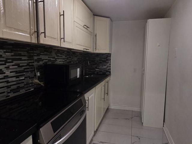 For Lease 3692 Ellengale Drive Unit# Basement 2, Mississauga, Ontario