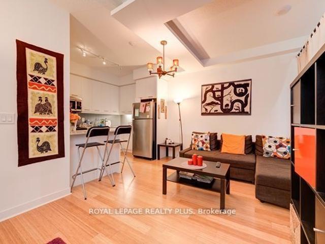 For Lease 360 Square One Drive Unit# 302, Mississauga, Ontario
