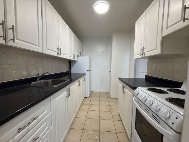 For Lease 363 Lakeshore Road Unit# 504, Mississauga, Ontario