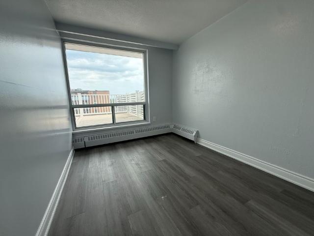 For Lease 363 Lakeshore Road Unit# 804, Mississauga, Ontario