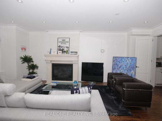 For Lease 36 Binscarth Road, Toronto, Ontario