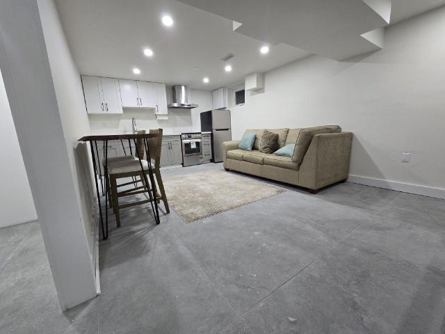 For Lease 36 Manorglen Crescent, Toronto, Ontario