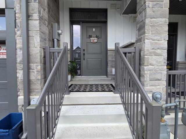 For Lease 36 Queensbrook Crescent, Cambridge, Ontario