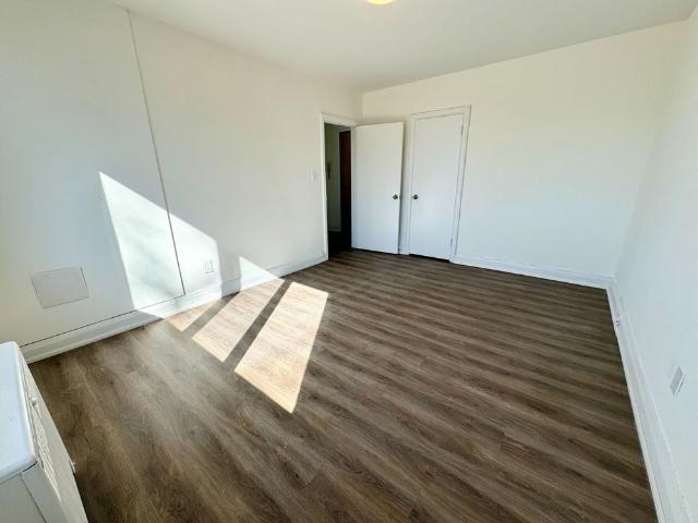 For Lease 36 Wood Glen Road Unit# 302, Toronto, Ontario