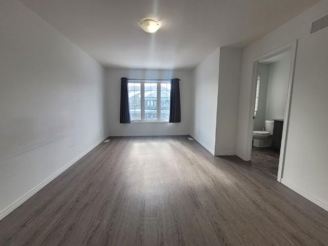 For Lease 36 Woodedge Circle, Kitchener, Ontario